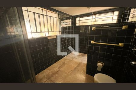 Casa à venda com 587m², 5 quartos e 16 vagasBanheiro