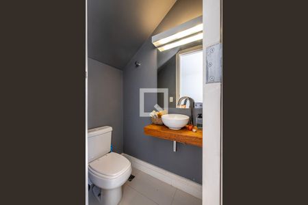 Casa à venda com 151m², 2 quartos e 2 vagas Casa à venda com 151m², 2 quartos e 2 vagasLavabo