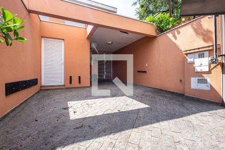 Casa à venda com 151m², 2 quartos e 2 vagas Casa à venda com 151m², 2 quartos e 2 vagasGaragem