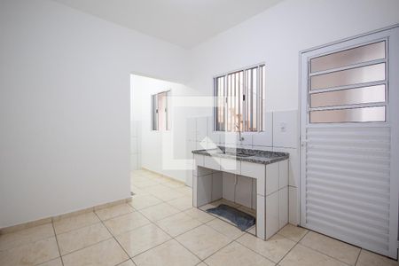 Cozinha de casa para alugar com 1 quarto, 25m² em Conceição, Osasco