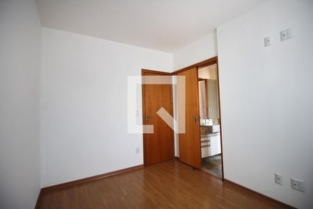 Apartamento para alugar com 85m², 3 quartos e 3 vagasQuarto 2 / Semi-suite