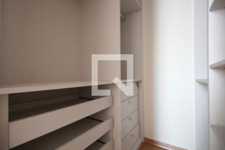 Closet da suíte de apartamento para alugar com 3 quartos, 85m² em São Pedro, Belo Horizonte