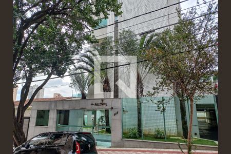 Apartamento para alugar com 85m², 3 quartos e 3 vagasFachada