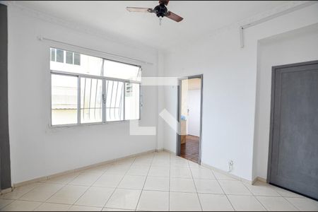 Sala de apartamento para alugar com 2 quartos, 63m² em Centro, Niterói