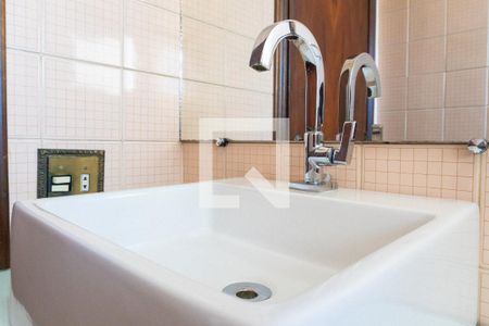 Apartamento à venda com 49m², 1 quarto e 1 vagaBanheiro Detalhe