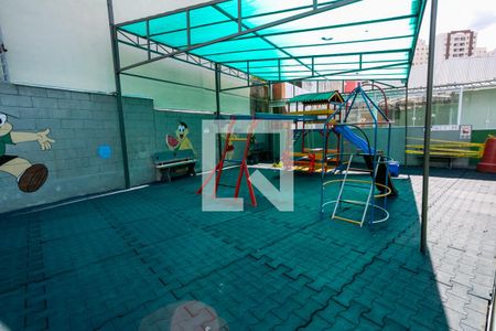 Apartamento à venda com 64m², 3 quartos e 1 vaga Apartamento à venda com 64m², 3 quartos e 1 vagaÁrea comum - Playground