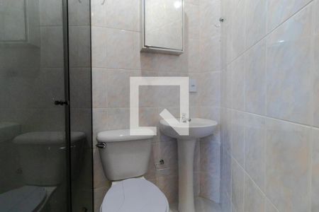 Banheiro de kitnet/studio para alugar com 1 quarto, 20m² em Jardim Santa Genebra Ii (barao Geraldo), Campinas