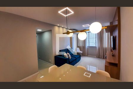 Sala de apartamento à venda com 2 quartos, 80m² em Icaraí, Niterói