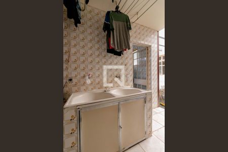 Casa à venda com 300m², 4 quartos e 4 vagasÁrea de Serviço