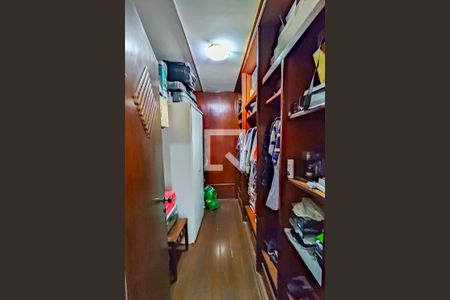 Casa à venda com 300m², 4 quartos e 4 vagasQuarto Suíte