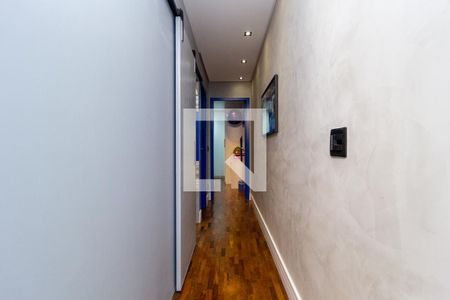 Corredor de apartamento para alugar com 2 quartos, 57m² em Vila Oratório, São Paulo