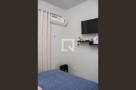 Quarto 02 de casa de condomínio para alugar com 3 quartos, 130m² em Quintino Bocaiuva, Rio de Janeiro