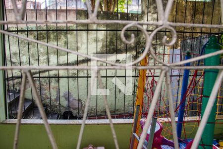 Quarto 01 - Janela de casa de condomínio para alugar com 3 quartos, 130m² em Quintino Bocaiuva, Rio de Janeiro