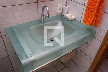 Casa de condomínio para alugar com 130m², 3 quartos e 1 vagaBanheiro Social