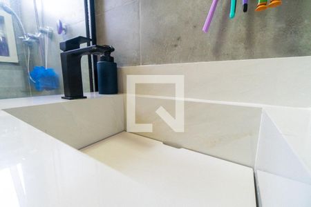 Apartamento à venda com 68m², 2 quartos e 2 vagasBanheiro da Suíte Detalhe