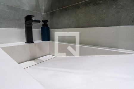 Apartamento à venda com 68m², 2 quartos e 2 vagasBanheiro Social Detalhe