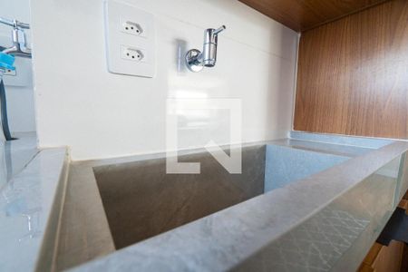 Apartamento à venda com 68m², 2 quartos e 2 vagasÁrea de Serviço Detalhe