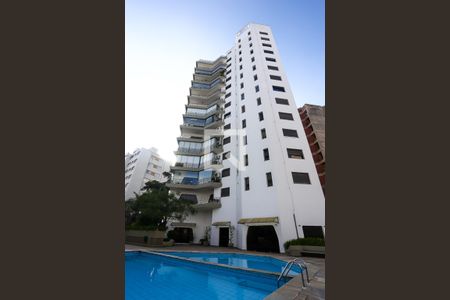 Apartamento à venda com 290m², 5 quartos e 3 vagasFachada