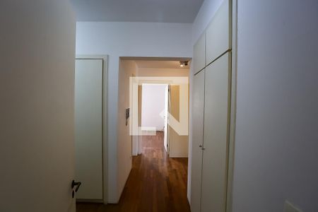 Apartamento à venda com 290m², 5 quartos e 3 vagashall intimo
