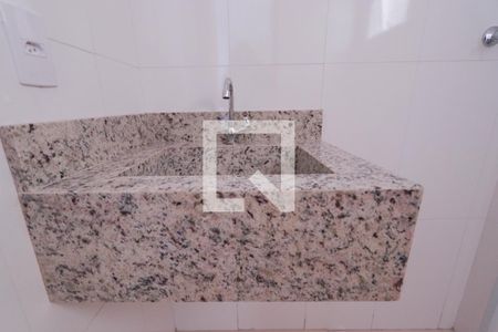 Apartamento para alugar com 40m², 2 quartos e sem vagaBanheiro 