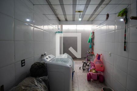 Casa à venda com 102m², 2 quartos e 2 vagas Casa à venda com 102m², 2 quartos e 2 vagasÁrea de Serviço