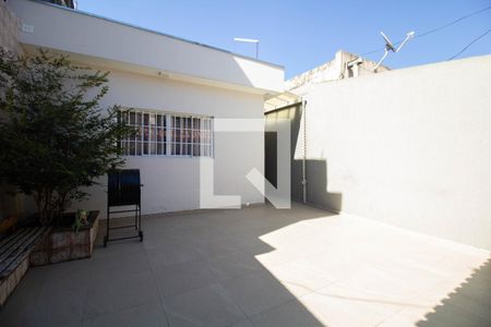Casa à venda com 102m², 2 quartos e 2 vagas Casa à venda com 102m², 2 quartos e 2 vagasGaragem