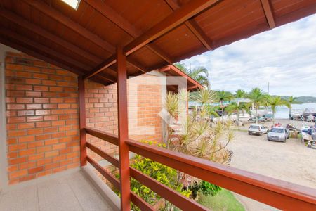 Casa para alugar com 75m², 2 quartos e 1 vaga Casa para alugar com 75m², 2 quartos e 1 vagaSacada