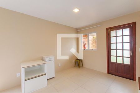 Sala de casa para alugar com 2 quartos, 75m² em Barra da Lagoa, Florianópolis