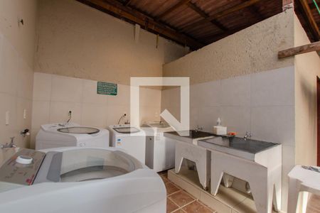 Casa para alugar com 75m², 2 quartos e 1 vaga Casa para alugar com 75m², 2 quartos e 1 vagaLavanderia