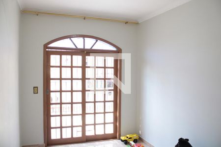 Casa à venda com 10000m², 4 quartos e 3 vagasQuarto