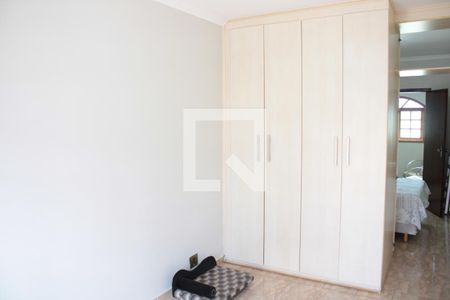 Casa à venda com 10000m², 4 quartos e 3 vagasQuarto