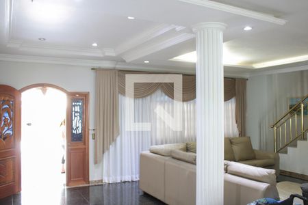 Casa à venda com 10000m², 4 quartos e 3 vagasQuarto