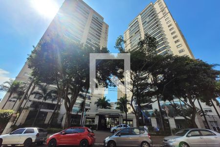Apartamento à venda com 147m², 3 quartos e 2 vagas Apartamento à venda com 147m², 3 quartos e 2 vagasFachada