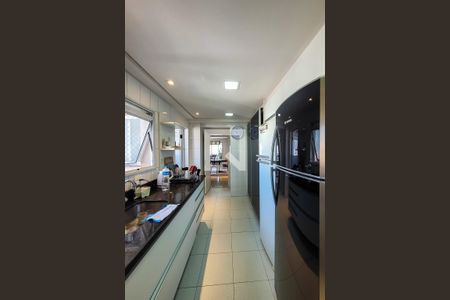 Apartamento à venda com 147m², 3 quartos e 2 vagas Apartamento à venda com 147m², 3 quartos e 2 vagasCozinha