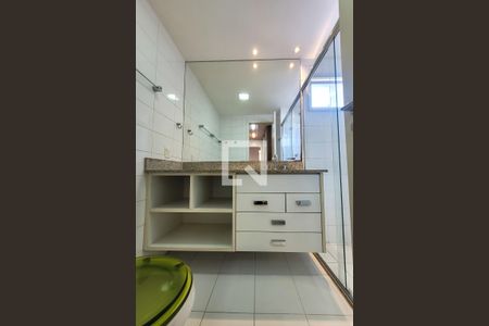 Apartamento à venda com 147m², 3 quartos e 2 vagas Apartamento à venda com 147m², 3 quartos e 2 vagasBanheiro Quarto 2 - Suíte