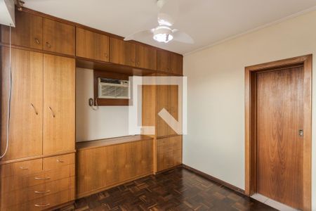 Suíte de apartamento para alugar com 4 quartos, 286m² em Rio Branco, Porto Alegre