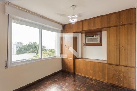 Suíte de apartamento para alugar com 4 quartos, 286m² em Rio Branco, Porto Alegre