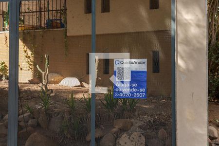 Apartamento à venda com 286m², 4 quartos e 2 vagas Apartamento à venda com 286m², 4 quartos e 2 vagasFachada