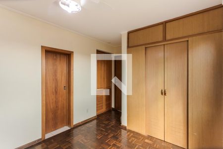 Suíte de apartamento para alugar com 4 quartos, 286m² em Rio Branco, Porto Alegre