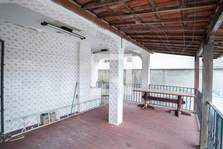 Casa para alugar com 360m², 5 quartos e 2 vagas Casa para alugar com 360m², 5 quartos e 2 vagasÁrea de serviço