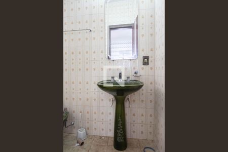 Casa para alugar com 360m², 5 quartos e 2 vagas Casa para alugar com 360m², 5 quartos e 2 vagasBanheiro social 2