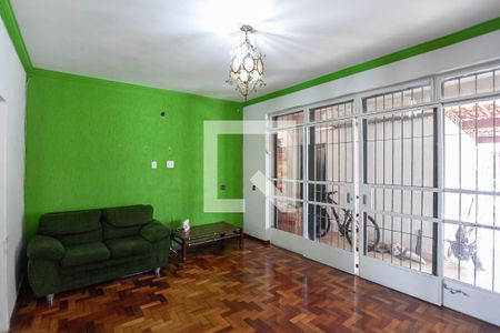 Casa para alugar com 360m², 5 quartos e 2 vagas Casa para alugar com 360m², 5 quartos e 2 vagasSala 1