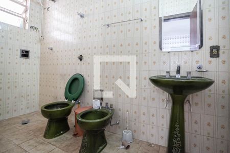 Casa para alugar com 360m², 5 quartos e 2 vagas Casa para alugar com 360m², 5 quartos e 2 vagasBanheiro social 2