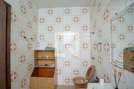 Casa para alugar com 360m², 5 quartos e 2 vagas Casa para alugar com 360m², 5 quartos e 2 vagasBanheiro da suíte