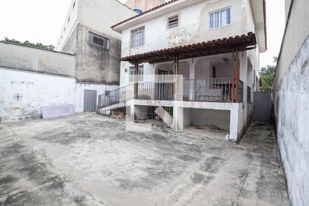 Casa para alugar com 360m², 5 quartos e 2 vagas Casa para alugar com 360m², 5 quartos e 2 vagasQuintal