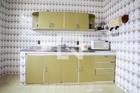 Casa para alugar com 360m², 5 quartos e 2 vagas Casa para alugar com 360m², 5 quartos e 2 vagasCozinha