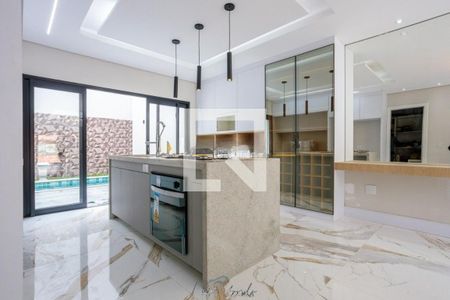 Casa à venda com 330m², 3 quartos e 7 vagas
