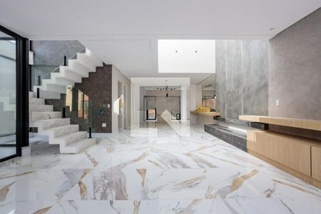 Casa à venda com 330m², 3 quartos e 7 vagas