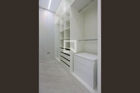 Casa à venda com 330m², 3 quartos e 7 vagas