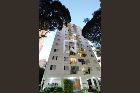 Apartamento para alugar com 71m², 3 quartos e 1 vaga Apartamento para alugar com 71m², 3 quartos e 1 vagaFachada